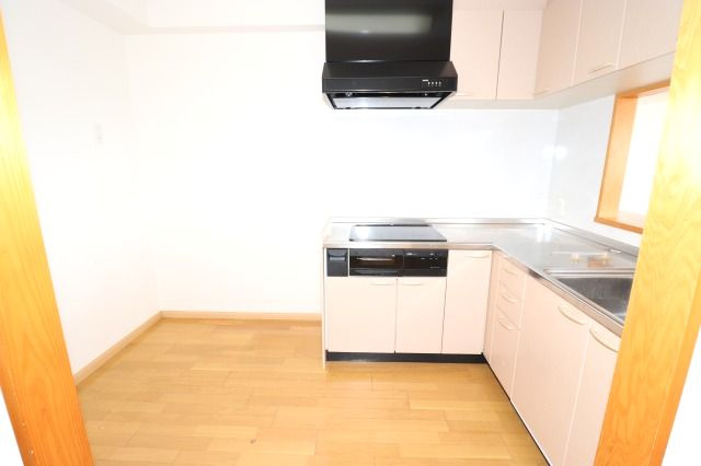 ヴィラコートSEIの居間・リビング|ゆったりとしたリビングです