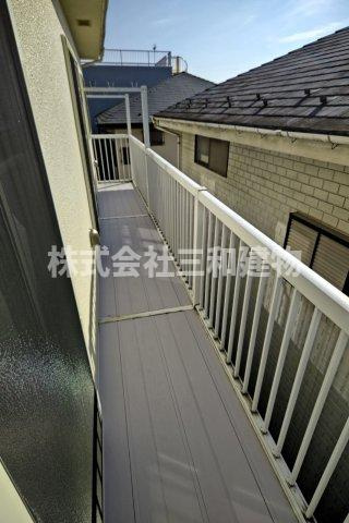 ホワイトヒルのバルコニー