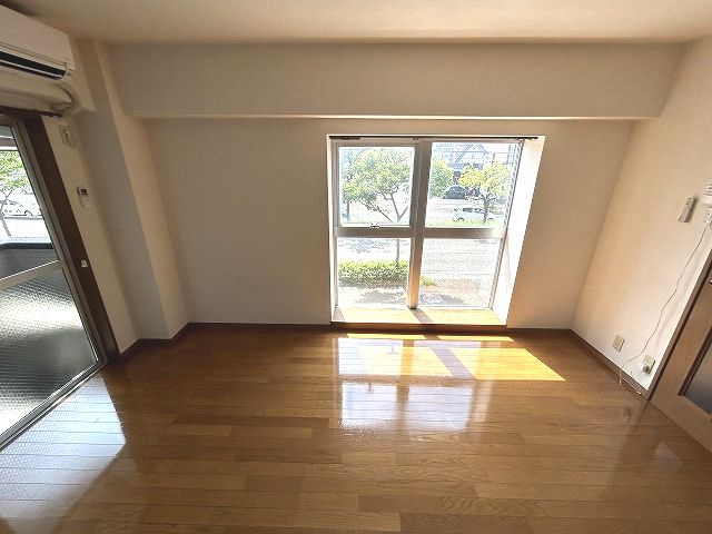 貮室邸マンションの内装