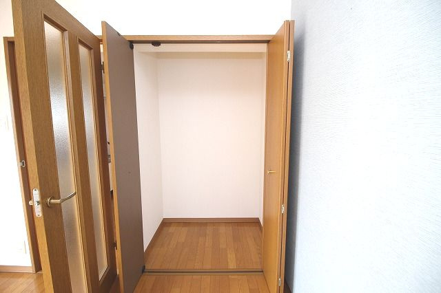 貮室邸マンションの収納|たっぷりとした収納スペースです