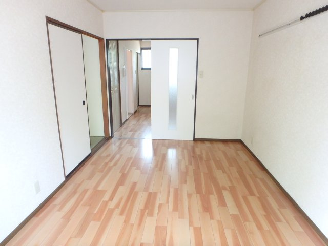 りっかーすとんの洋室