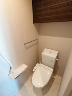 【トイレ】 | ラ　プレスタージュ | コンパクトで使いやすいトイレです