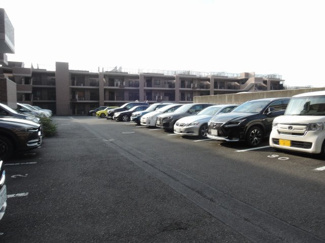 【駐車場】 | 平置き駐車場です。