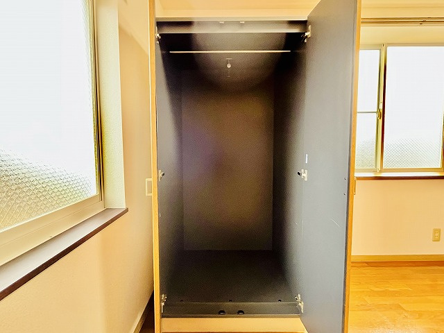 エトワール山本の収納|ちょっとした収納スペースも充実しています