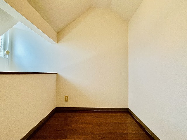 エトワール山本の洋室|ロフト