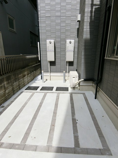 【その他共用部分】 | グランデファーレ新横浜 | 駐輪場を完備しています！自転車はちょっとした移動手段に便利ですよね！