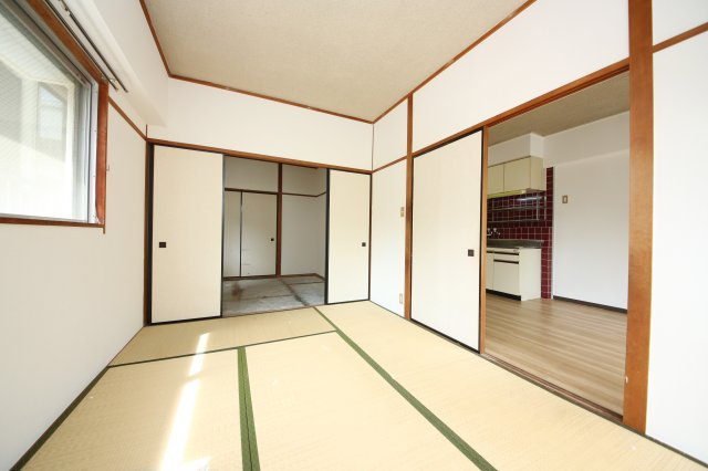 メゾンパークアベニューの和室