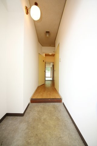 メゾンパークアベニューの玄関