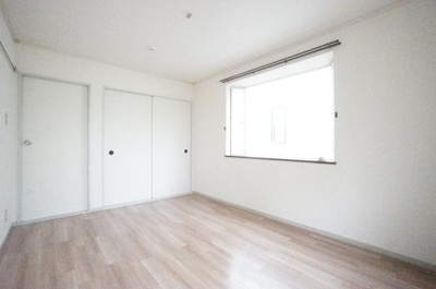 【洋室】 | ラヴェニュA