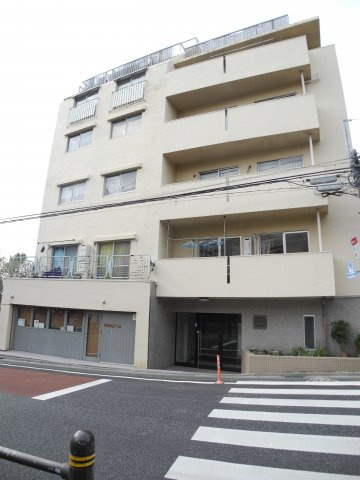 ハイネス大久保の外観