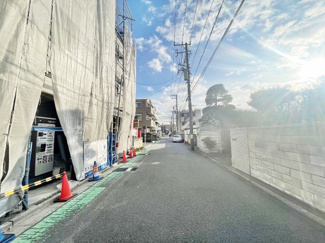 【前面道路含む現地写真】
