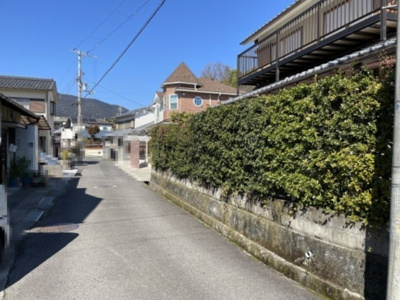 【前面道路含む現地写真】 | 大津市木の岡町13-3　中古戸建