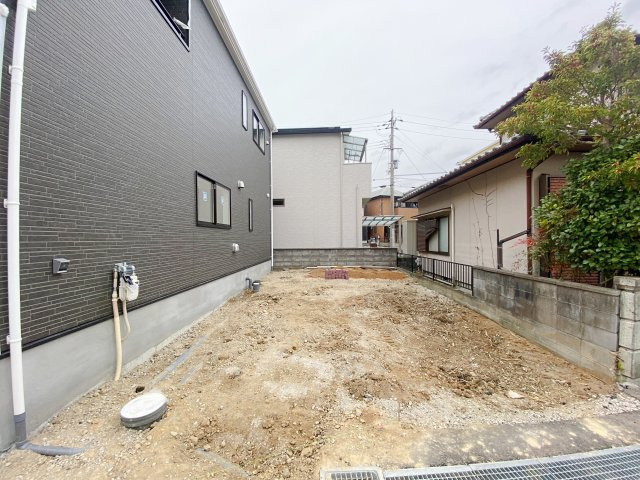 大久保町大窪　新築一戸建ての駐車場