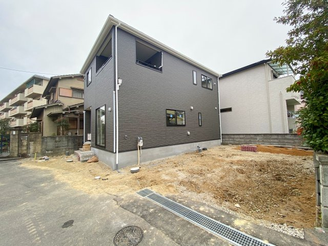 大久保町大窪　新築一戸建ての外観