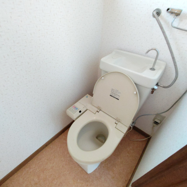 千歳ハイツのトイレ|清潔感のあるトイレです