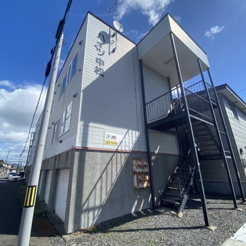 ハイツ中松の外観