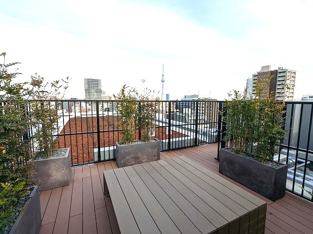 テラス浅草橋のその他共用部分|屋上テラスからスカイツリー見えます