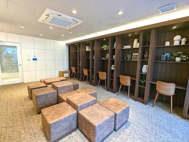 テラス浅草橋の設備|1Fにテレワーク対応テラスラウンジ