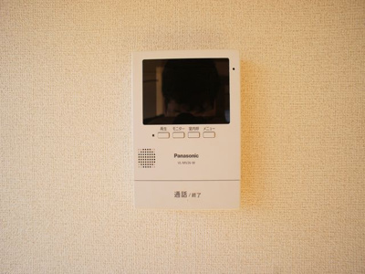 【セキュリティ】 | アグリーアブルハウスⅠ | 訪問者の確認ができるTVドアホン付きです♪