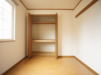 【収納】 | アグリーアブルハウスⅠ | 充実収納付きの洋間です♪