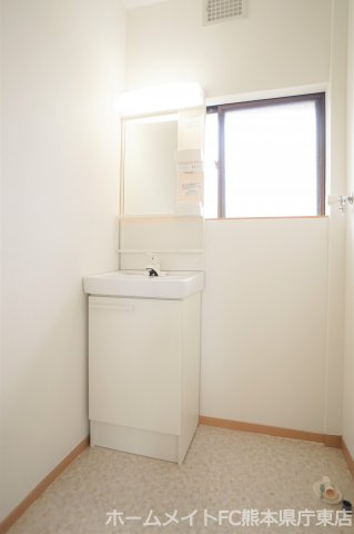 荒木貸家（割棟）の独立洗面台