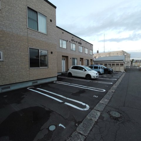 セジュール伍番館の駐車場|駐車場完備です