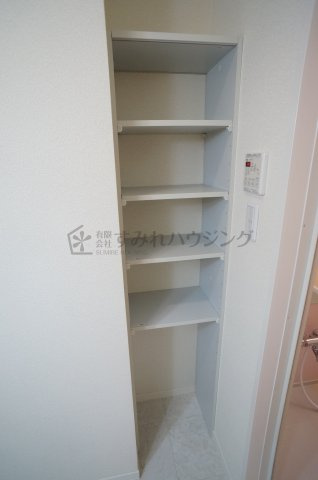 シャーメゾン雲雀丘の収納