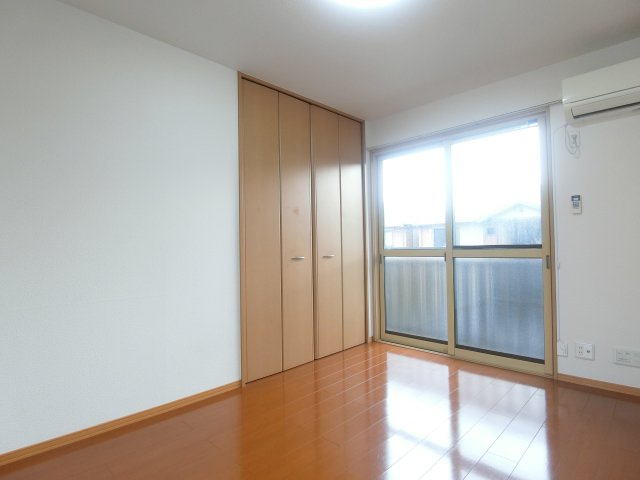 グリーンスクエアA棟の居間・リビング