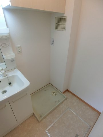 グリーンスクエアA棟の洗面所