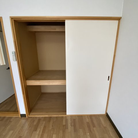 酒巻ハイツ２号棟の収納