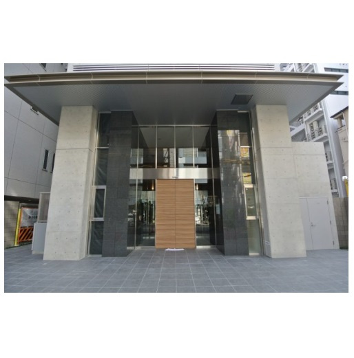 BLAU本町東（旧BPRレジデンス本町東）　BRAVI不動産のエントランス|【BLAU本町東】落ち着いたエントランスです