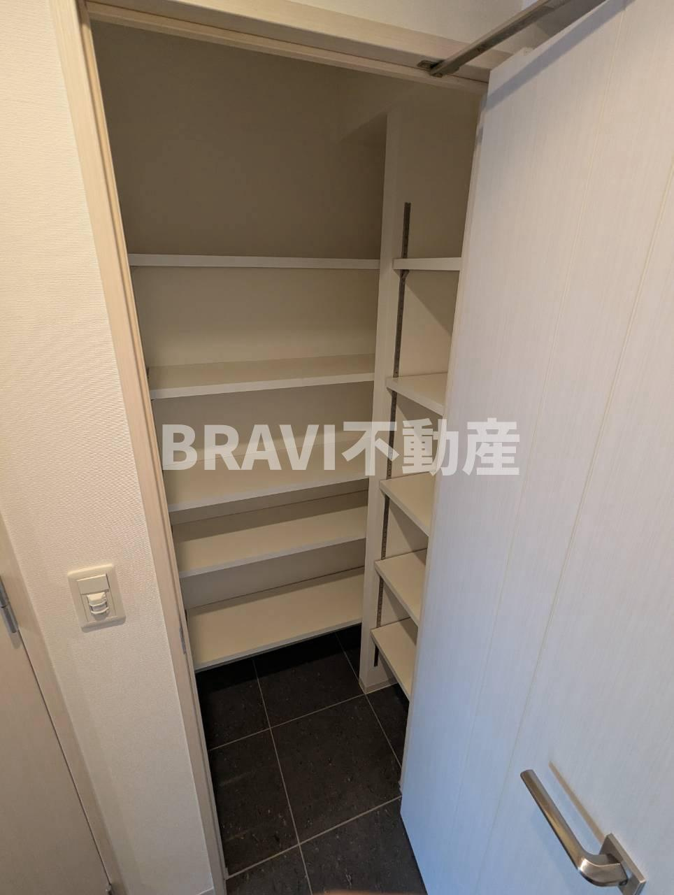 BLAU本町東（旧BPRレジデンス本町東）　BRAVI不動産の玄関