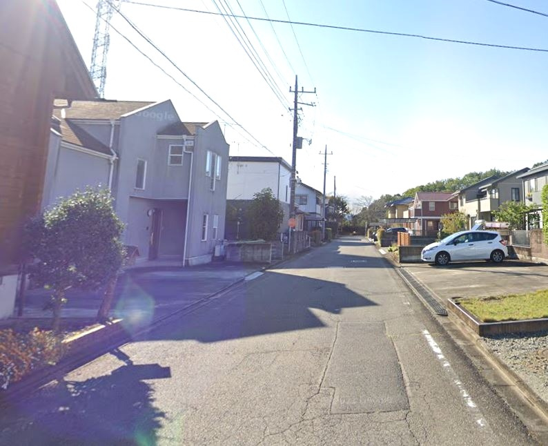 高崎市南陽台1丁目　中古1090の前面道路含む現地写真|美しい街並みです。車の出し入れもラクラクな前面道路です(^▽^)/