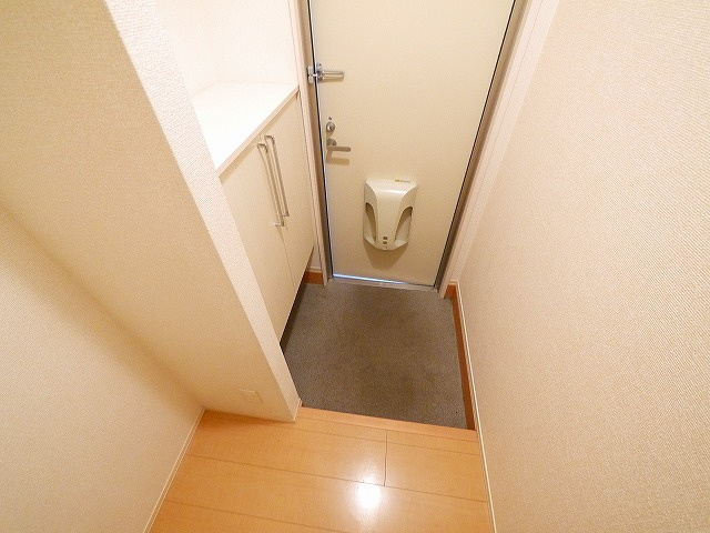 エンジェルハート　Ｂ棟の玄関|落ち着いた玄関です