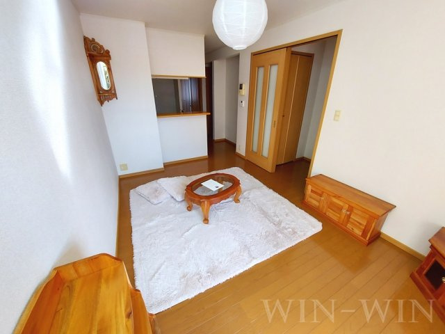 ユトリロ忠興 Bの居間・リビング