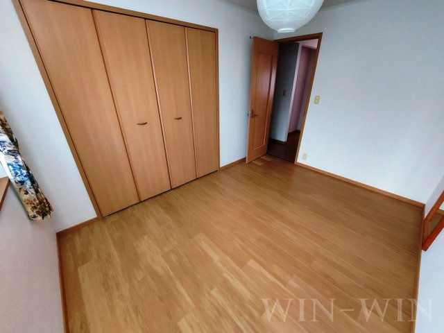 ユトリロ忠興 Bの寝室