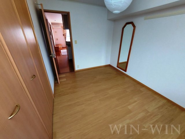 ユトリロ忠興 Bの寝室