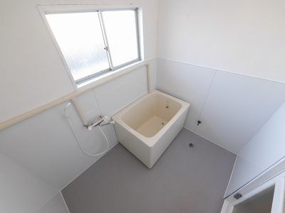 【浴室】 | 潮見が丘コーポラス | きれいなお風呂です