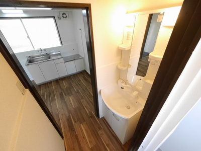 【洗面所】 | 潮見が丘コーポラス | 洗面所です