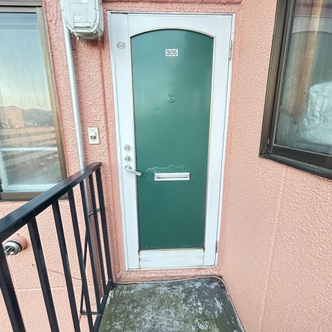 山手レジデンスのエントランス