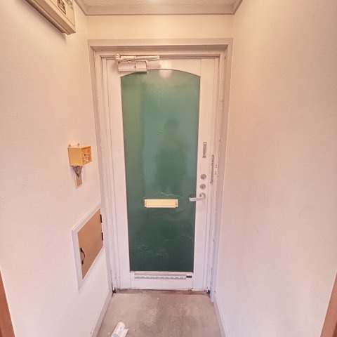 山手レジデンスの玄関