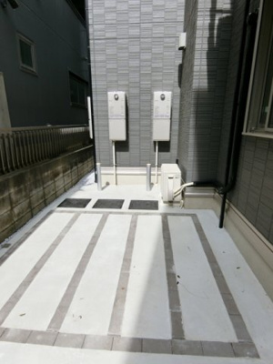 【その他共用部分】 | グランデファーレ新横浜 | 敷地内に駐輪場を完備しています！荷物が重いときに自転車があれば助かりますね！