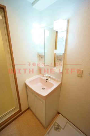 サンシャイン【キャッシュバック対象物件】の独立洗面台|朝の身支度には欠かせない独立洗面化粧台