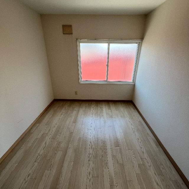 イーストハイツの洋室