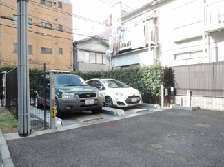 【駐車場】 | 機械式駐車場です。