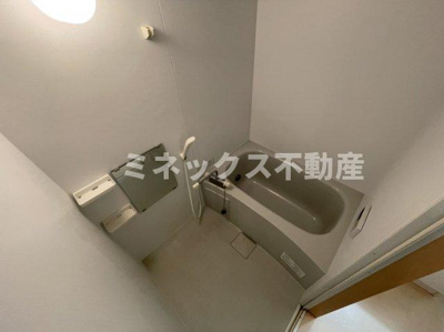 【バルコニー】 | ユーミー大町 | 同タイプのお部屋の写真。現況を優先します。
