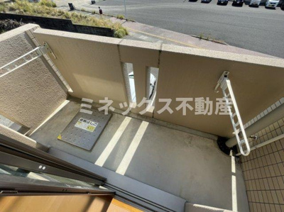 【玄関】 | ユーミー大町 | 同タイプのお部屋の写真。現況を優先します。