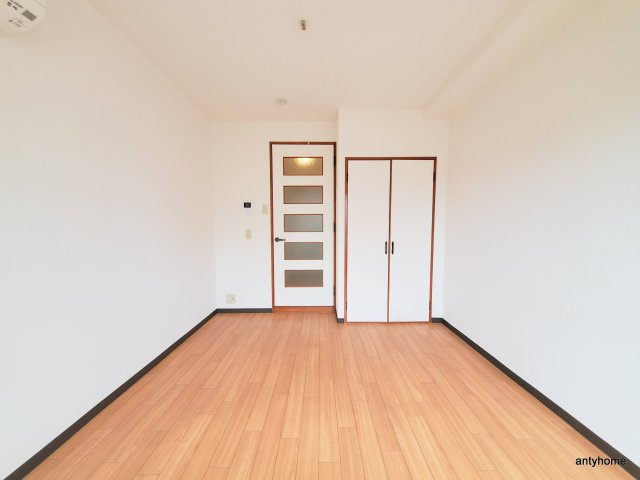 ニューチヨダマンション　仲介手数料無料の寝室