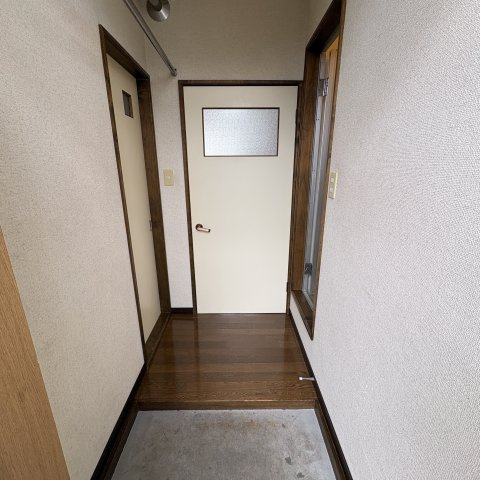 エクセル創和の玄関
