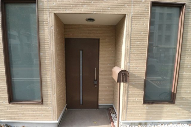 FollowMe跡の玄関